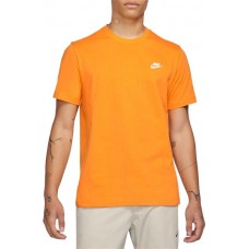Nike Men's Sportswear Club Kumquat T-Shirt